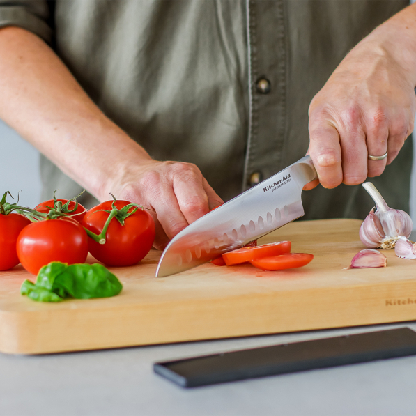 KITCHENAID Goumert 18 cm - nóż Santoku ze stali nierdzewnej z osłoną na ostrze