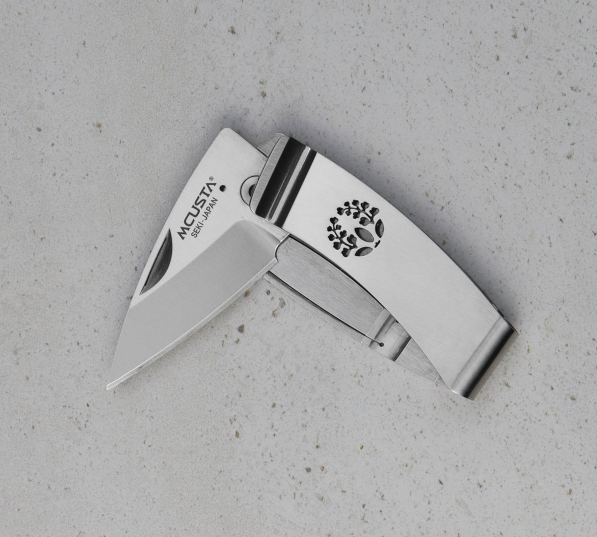 MCUSTA Money Klip Fuji 5 cm - japoński nóż survivalowy składany ze stali nierdzewnej