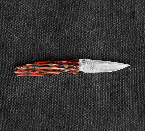 MCUSTA Sengoku Red Pakka Damascus 8,5 cm - japoński nóż survivalowy składany ze stali damasceńskiej
