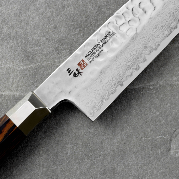 MCUSTA Zanmai Supreme Hammered 18 cm - nóż japoński Santoku ze stali nierdzewnej 