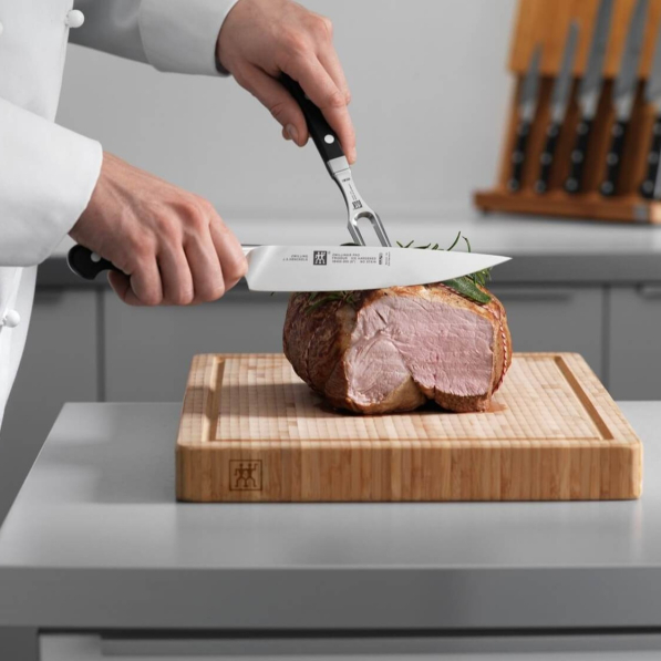 ZWILLING Pro - widelec i nóż do mięsa ze stali nierdzewnej