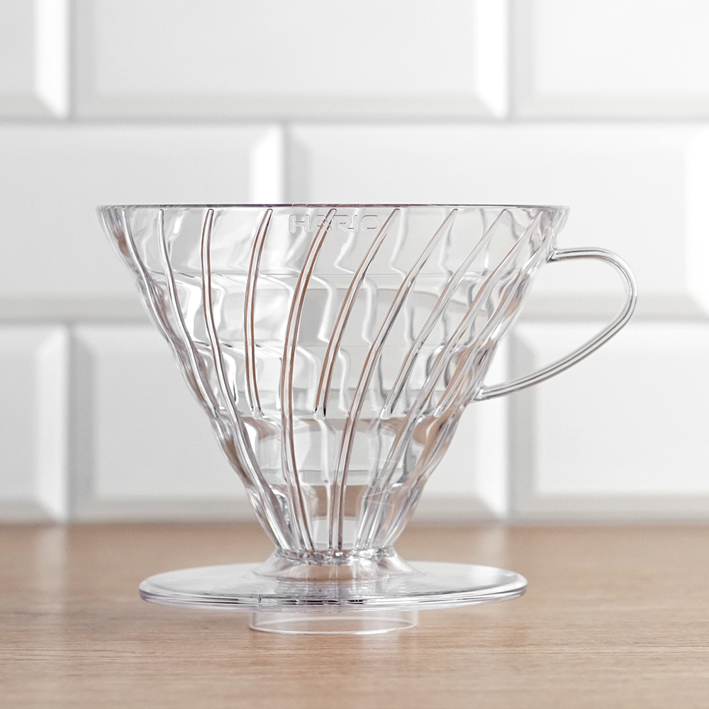 HARIO Dripper Clear V6001 dripper do kawy plastikowy z miarką